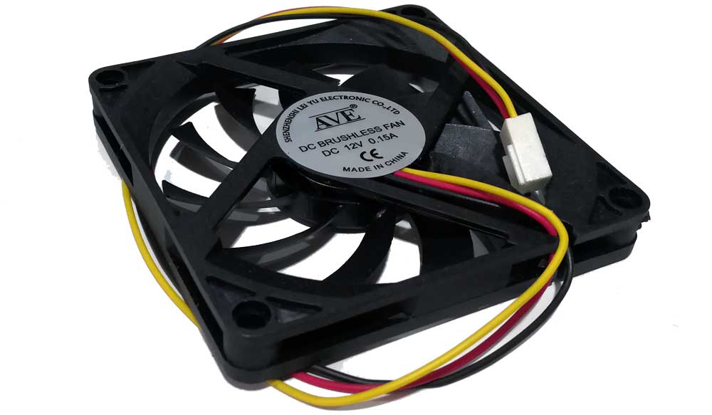 .Ventilador, Cooler de 8x8x1cm con Conector para Fuente 3 Cables 12VDC 0.15Amp. (8010M12S-3C)