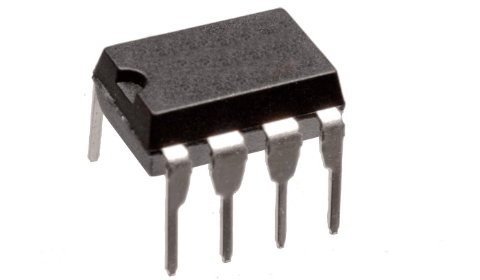 .24C08 Memoria eeprom 8k Serial I2C H0002 DIP8